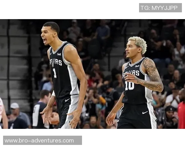 马刺与热火第3场激战回顾双方明星球员表现引人瞩目