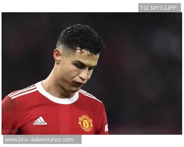 雷丁与威科姆激战正酣最终比分揭晓引发球迷热议